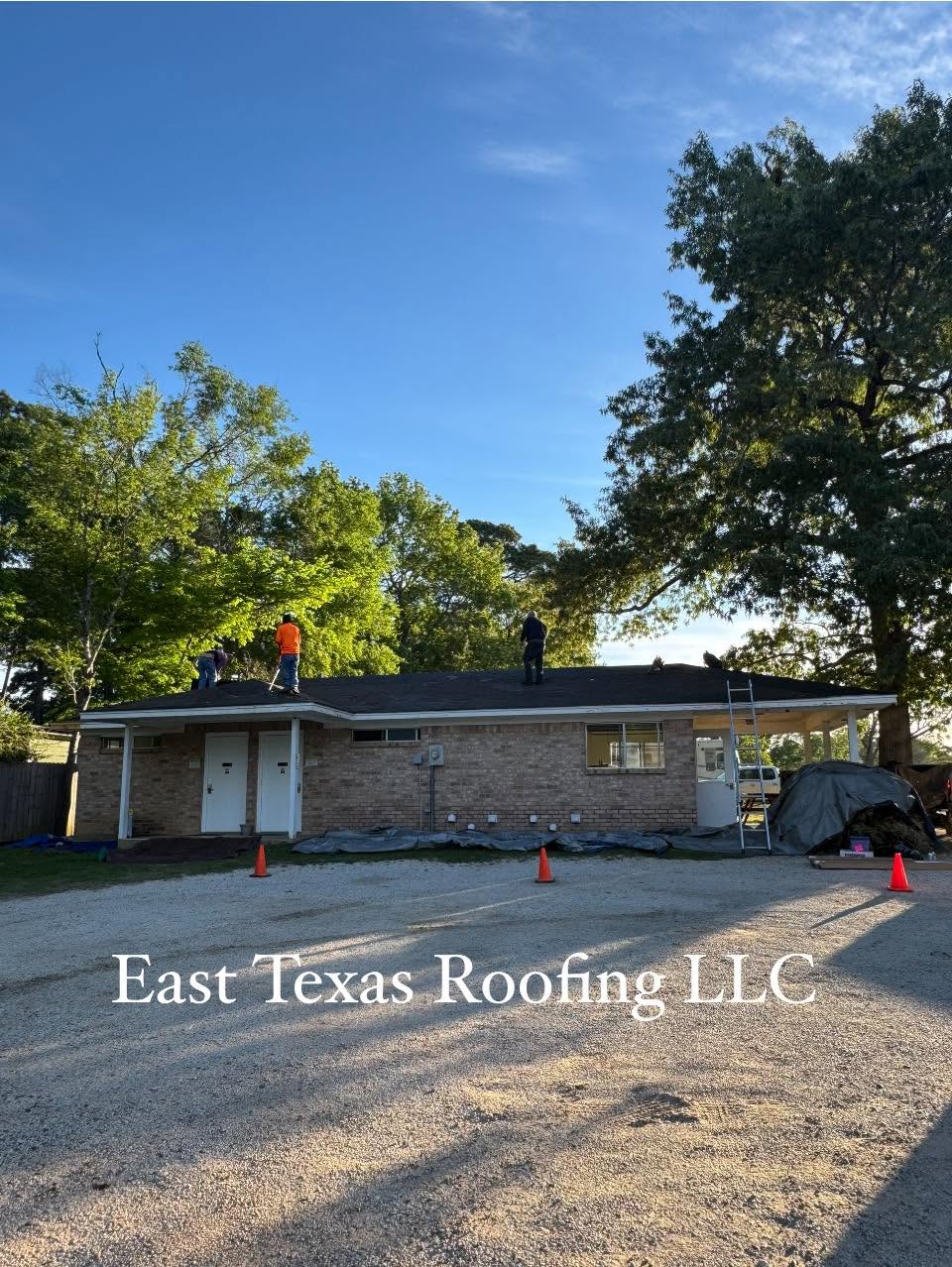 east texas roofing job site